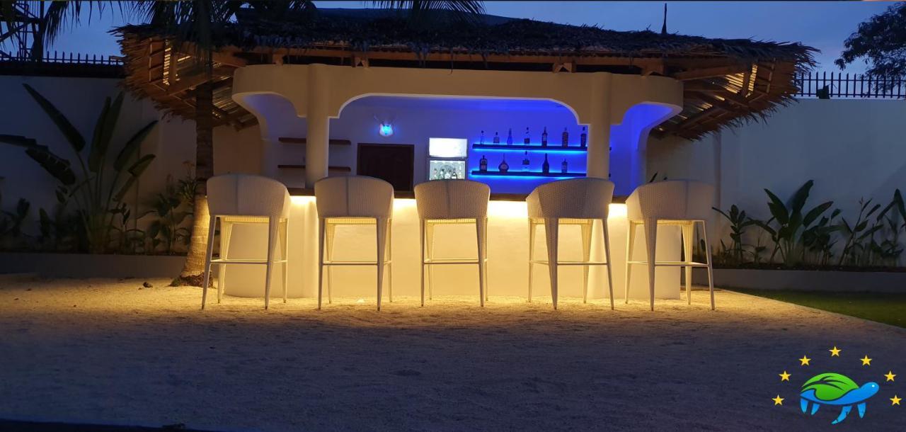 Pawikan Boutique Hotel 莫阿尔博阿 外观 照片